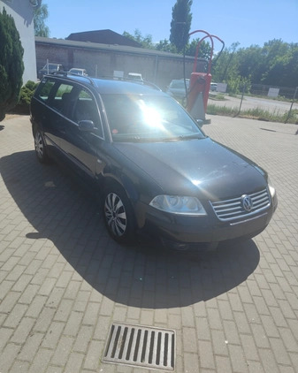 Volkswagen Passat cena 6900 przebieg: 292209, rok produkcji 2002 z Piła małe 22